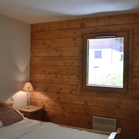 2 Bedroom In Stone's Throw From Prairon Lift Apartment Les Houches